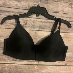 Victorias secret bra 38C